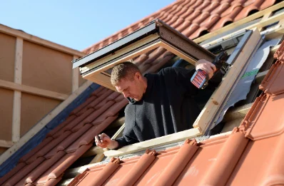 Pose de fenêtres de toit Velux à Sare